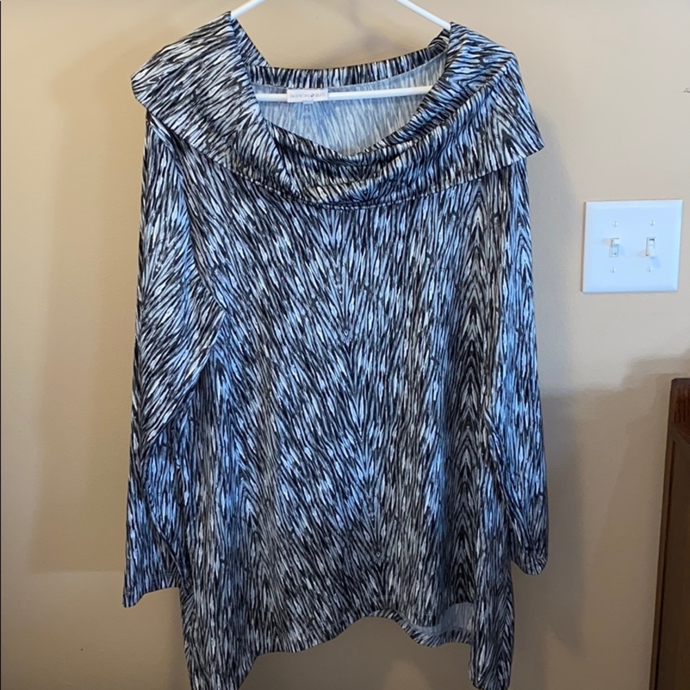 Women’s Fashion bug blouse size 1x